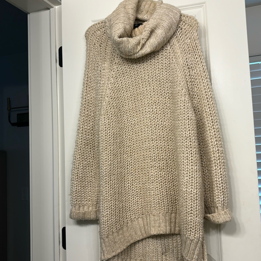 Oversized chunky sweater!